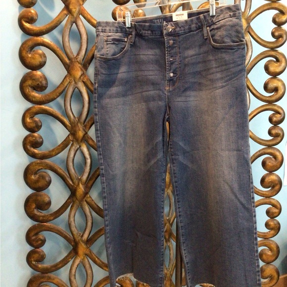 High Rise Wide Leg Jeans - Picture 3 of 4